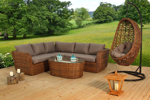 The Benefits of Investing in Quality Outdoor Furniture